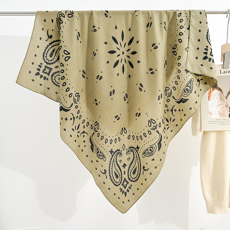 Fashion Paisley Printed Tassel Square Scarf Women All-match Soft Shawl Accessory 2026 Spring Lady Commute Casual Bandana 260318