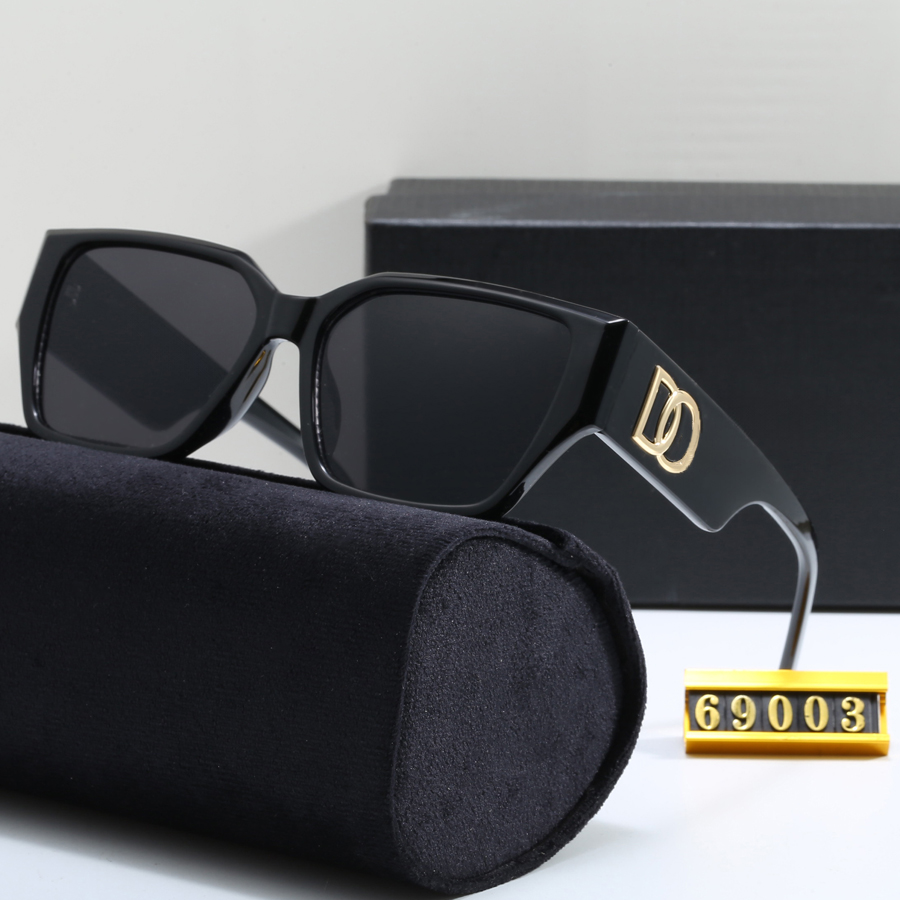 Luxury Designer Sunglasses Women Classic Eye Popular Full Frame Fine Flat Lenses Goggle Beach Sun Glasses Retro Frame
