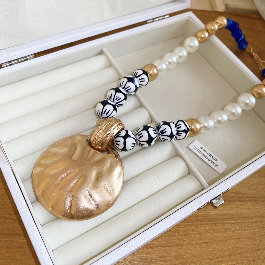 European American vintage ceramic beaded pearl necklace with distressed round pendant design, unique and sophisticated collarbone chain for women - view 7
