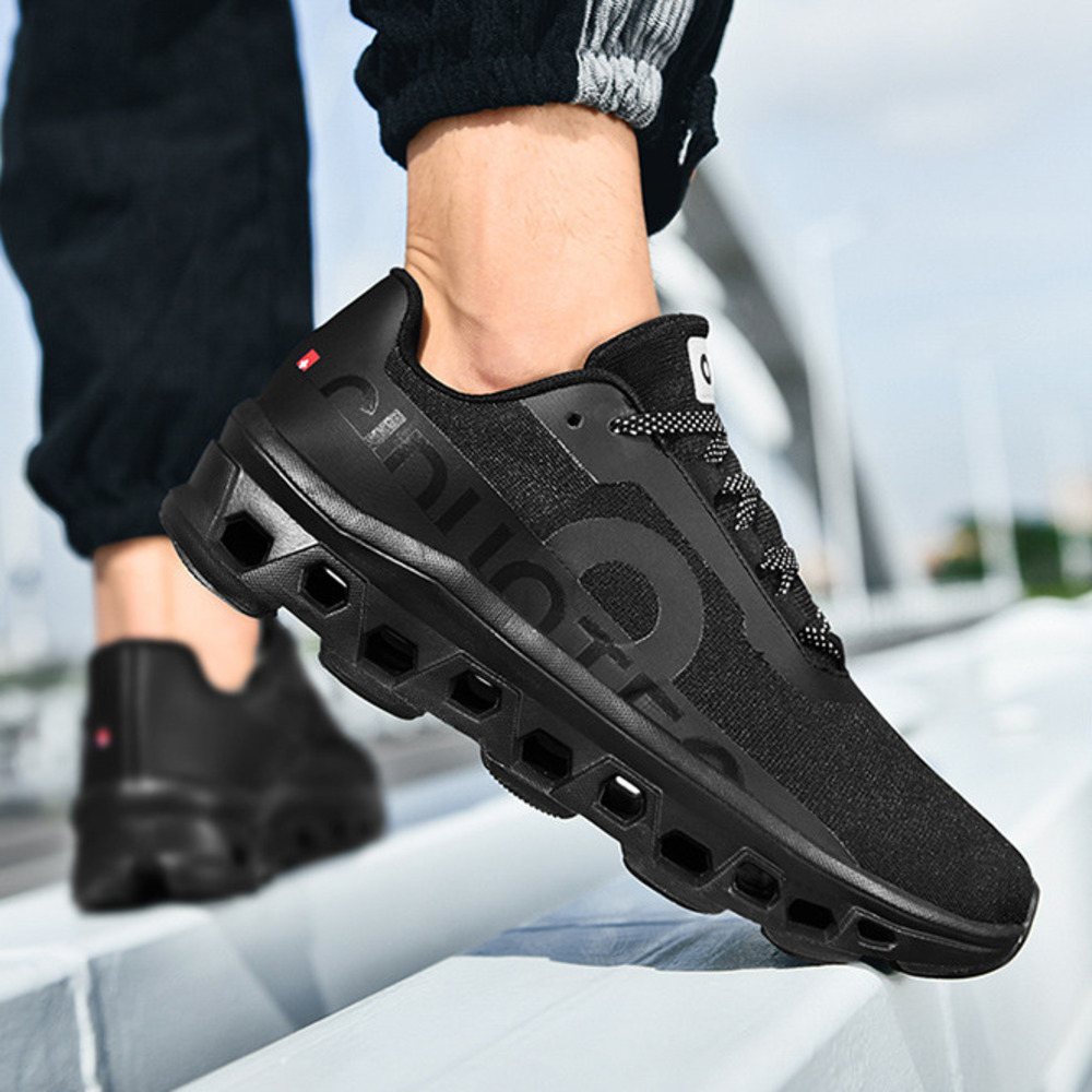 Men's Outdoor Blade Running Shoes Breathable Non-slip Athletic Sneakers Plus-size sports popular mesh couple's fashion low-top air-cushion s