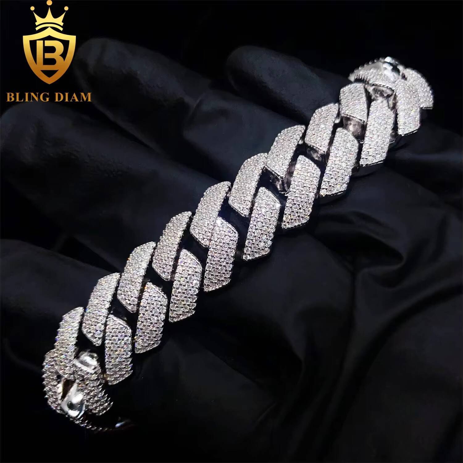 Stylish 925 Silver Moissanite Cuban Link Bracelet with 15MM Diamonds for Wholesale Factory Bracelet Men