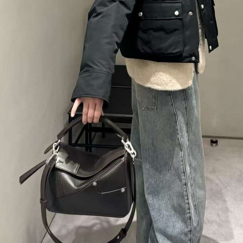 New Vintage Geometric Genuine Leather Pillow Bag Textured Luxury Crossbody Bag Unisex Casual Daily Commute Shoulder Handbag SENYY