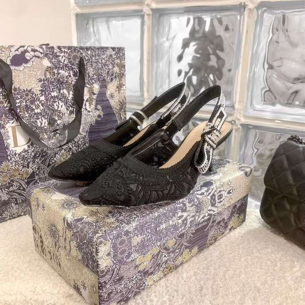 2026 D Designer high heels New Letter Lace Cat Heel Sandals Fashion Embroidery Pointed High Heels European And American Style