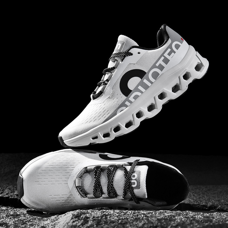 Men's Outdoor Blade Running Shoes Breathable Non-slip Athletic Sneakers Plus-size sports popular mesh couple's fashion low-top air-cushion s