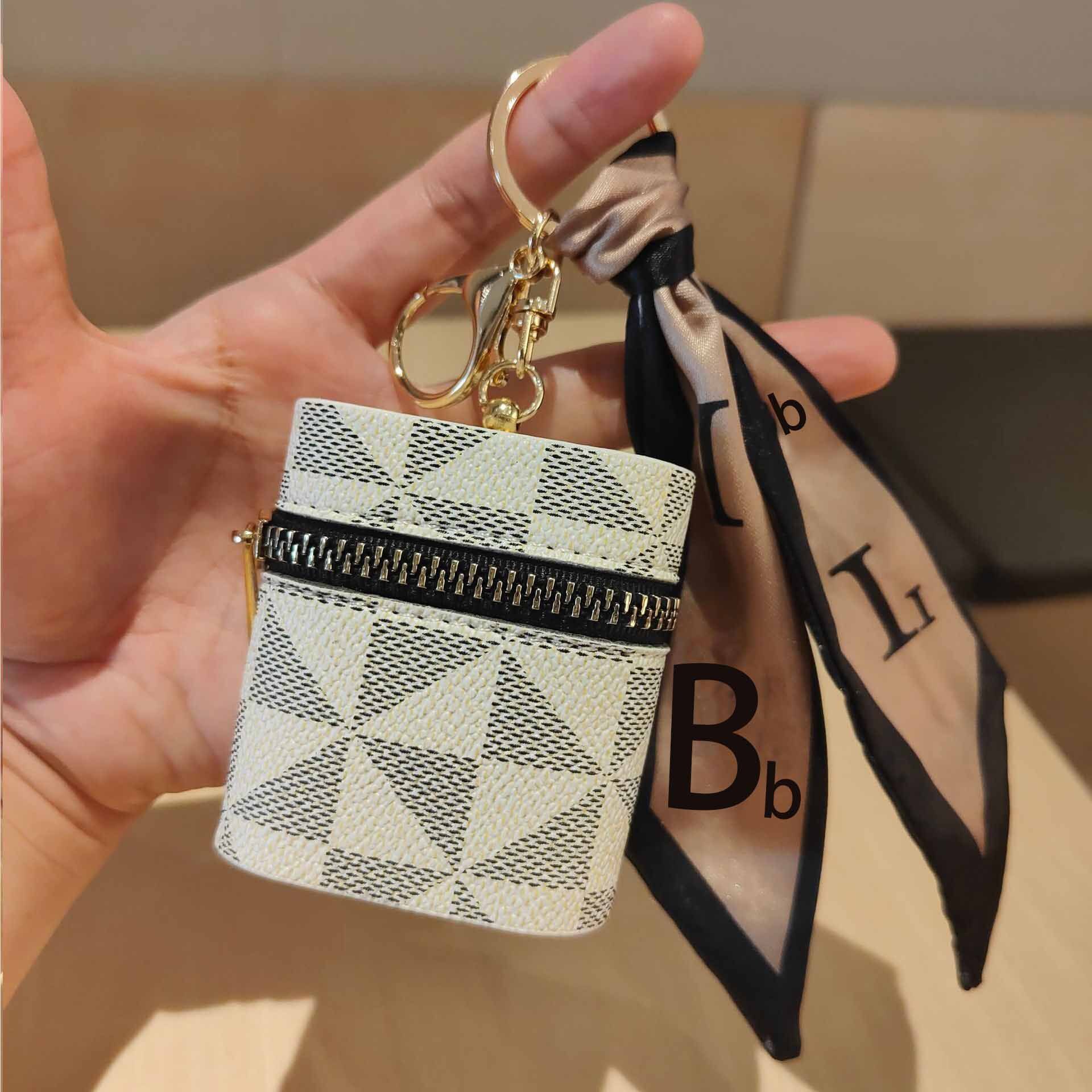 E-commerce Live Streaming Benefits Coin Purse Keychain Mini Portable Earphone Case Storage Wireless Earphone Protective Cover Cute
