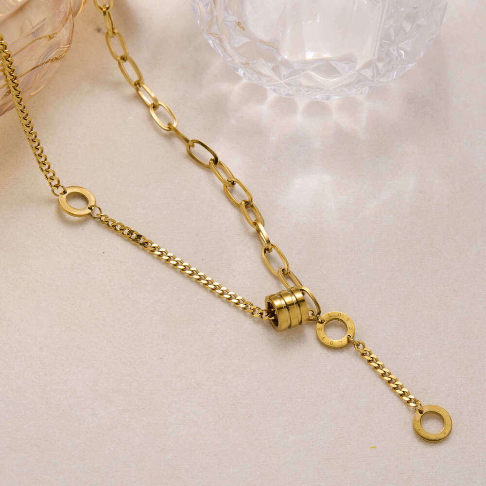 Elegant And Luxurious Necklace For Women, Unique Design, Bestseller In Cross-Border Sales, Titanium Steel 18K Gold Collarbone Chain Wholesale