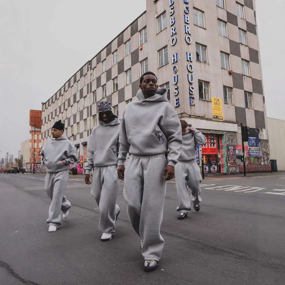 Hip Hop Letter Print Hoodie - Baggy Fit Streetwear Casual Tops for Young Men Bestseller in Europe and America: Personalized disc print sweatshirt a