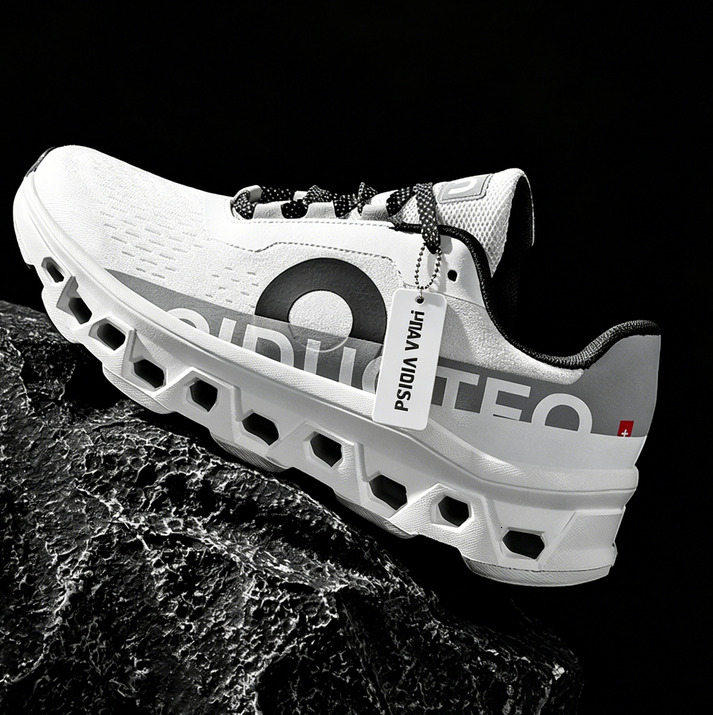 Men's Outdoor Blade Running Shoes Breathable Non-slip Athletic Sneakers Plus-size sports popular mesh couple's fashion low-top air-cushion s