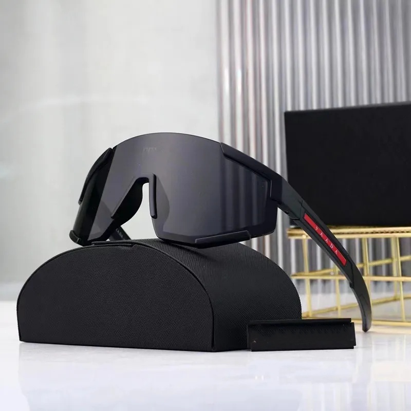 Woman Sunglass Fashion Couple Designer For Women Mens Luxurys Designers Sun Glasses Drive Summer Polarize Sunglasses Eyewear