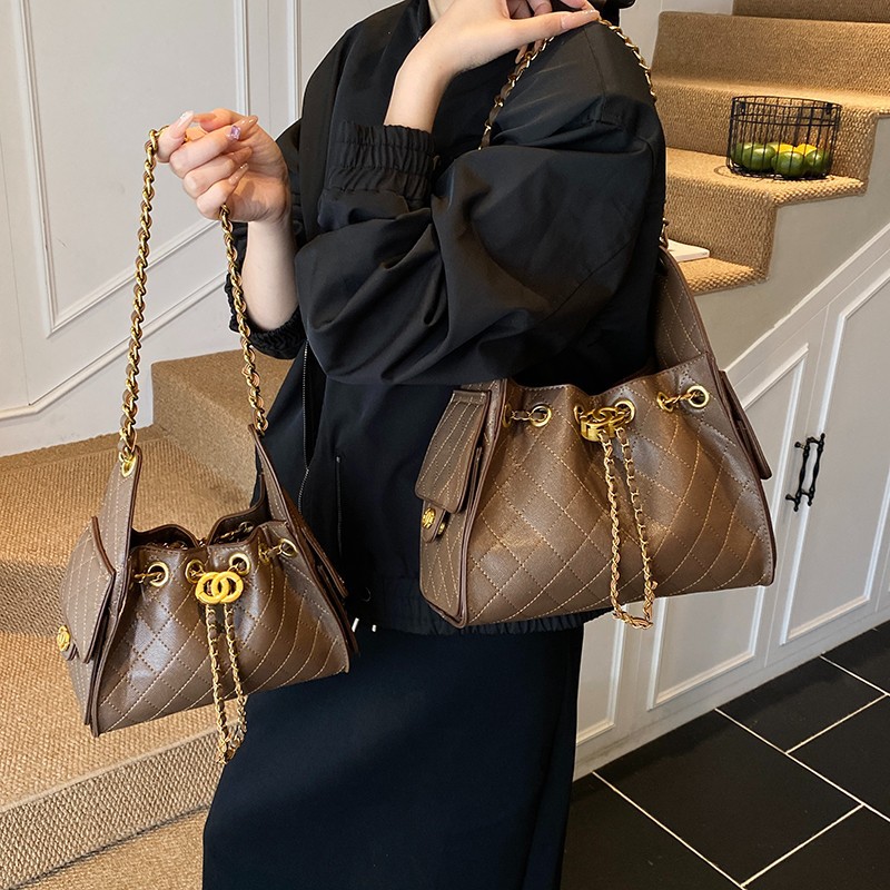 designer bag 2026 New Women's Viral Quilted Chain Bucket Bag, Large Capacity Shoulder Underarm Purse, Motorcycle Style Crossbody Handbag