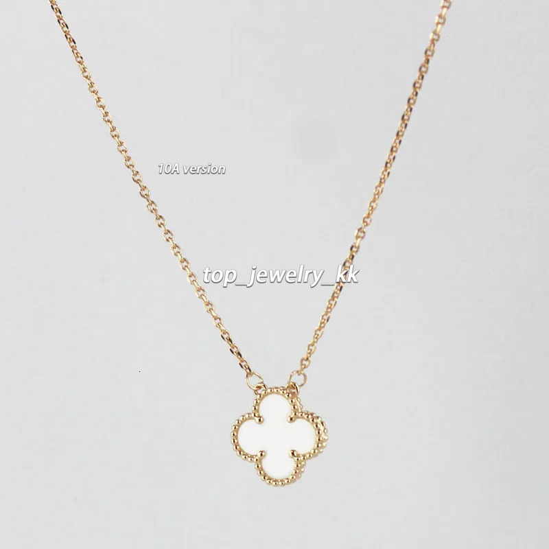 2026 Designer 4 leaf clover Necklace Luxury Classic Mother Of Pearl Diamond Pendant High Qaulity Chain Plated Vanly Cleeffly Necklace van cleeff Jewelry d44