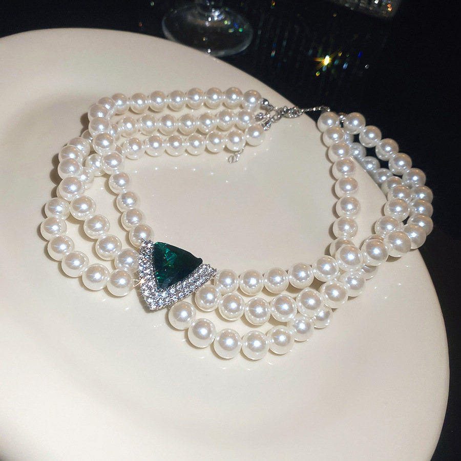 Vintage court-style multi-layer beaded and diamond-studded pearl necklace, unique design, elegant collarbone chain for women - view 7