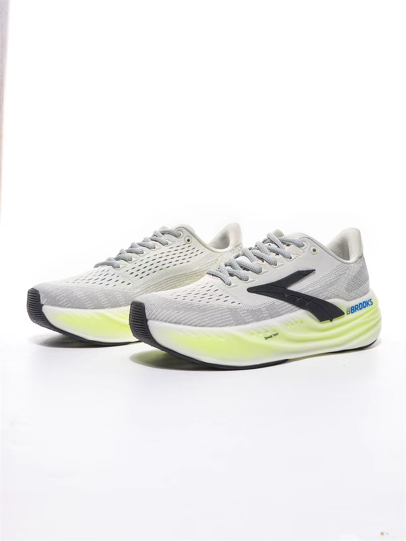 new Low-top sports and casual shoes for men and women training and running shoes