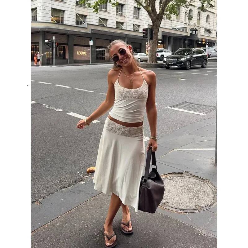 Sexy Lace Patchwork Sling Top Irregular Skirt Suit Women Cropped Halter Tops Pleated Skirts Set Lady Summer Holiday Outfit dongdumaoyi