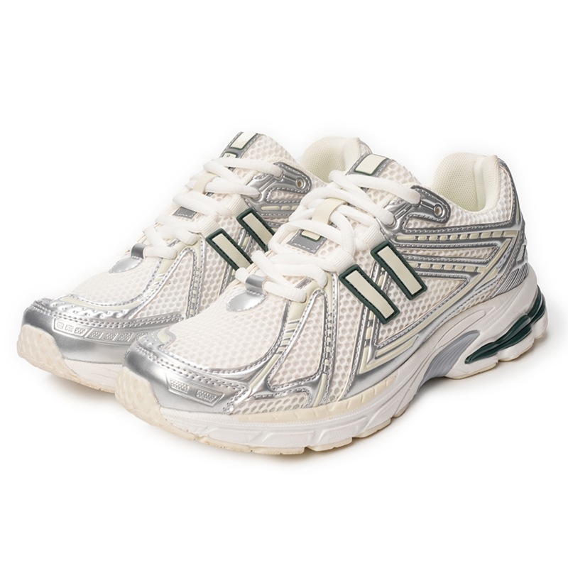 chao xiao bai Free shipping Unisex Lightweight Mesh Running Sneakers with Thick Sole - Versatile Casual Shoes