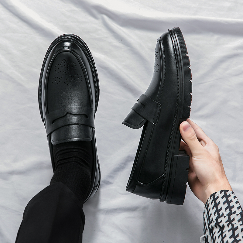 2026s Classic Fashion Trendy Leather Shoes for Men's Business and Leisure One Step Stepping Carved British Men's Shoes