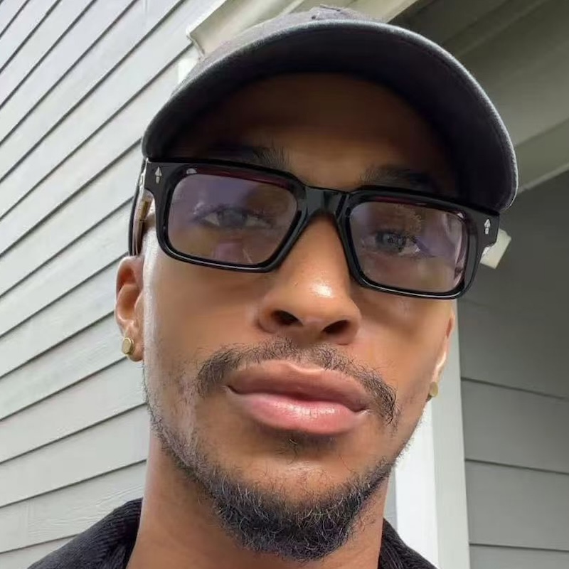 Retro Thick Leg Square Frame Sunglasses Men Women Popular Brand Small Rice Nail Sun Glasses Black Yellow Glasses Summer Beach Anti Blue Light Blocking