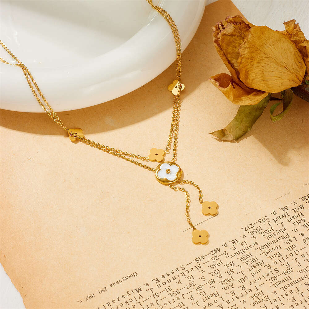 New Fashionable Clover Necklace, Versatile Exquisite, Double-Layer Titanium Steel, Non-Fading, Simple And Light Luxury Ins-Style Collarbone Chain