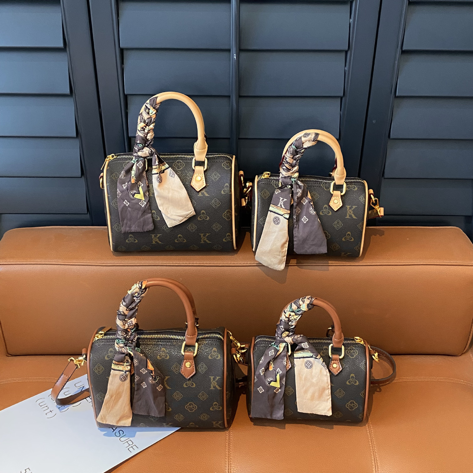 High-end 2026 new European and American style letter monogram fashion pillow handbag shoulder crossbody women's bag