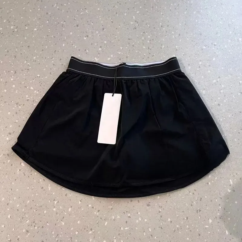 Designed Women Short Pants Skirts Sports Yoga Tennis Skirts Outdoor Active Clothes Woman Fitness Designer Sportswear