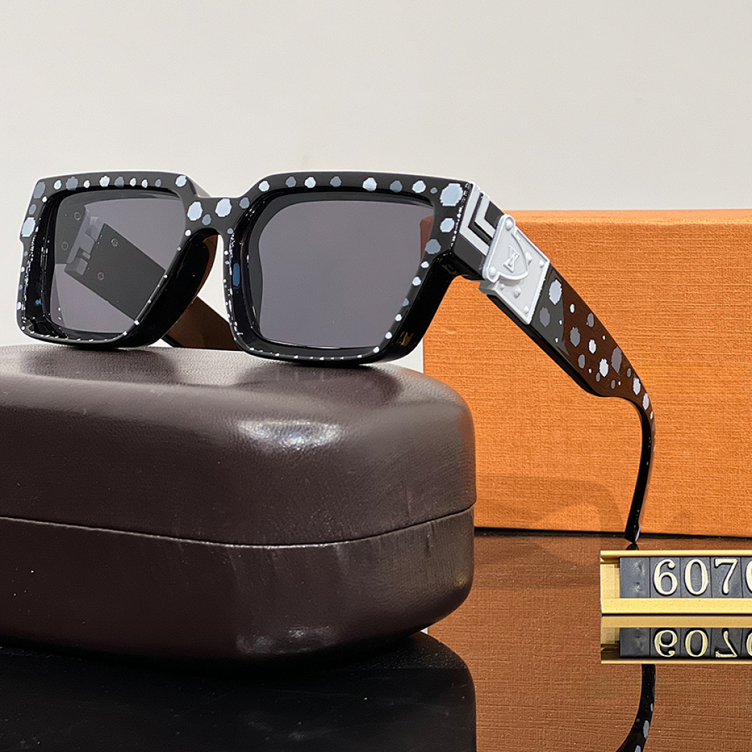 Mens Sunglasses Designer Sunglasses Womens Polarized Sunglass Full Frame Eyeglasses Goggle Daily Adumbral Luxury Goggles Fashion Eyeglass Beach Glasses