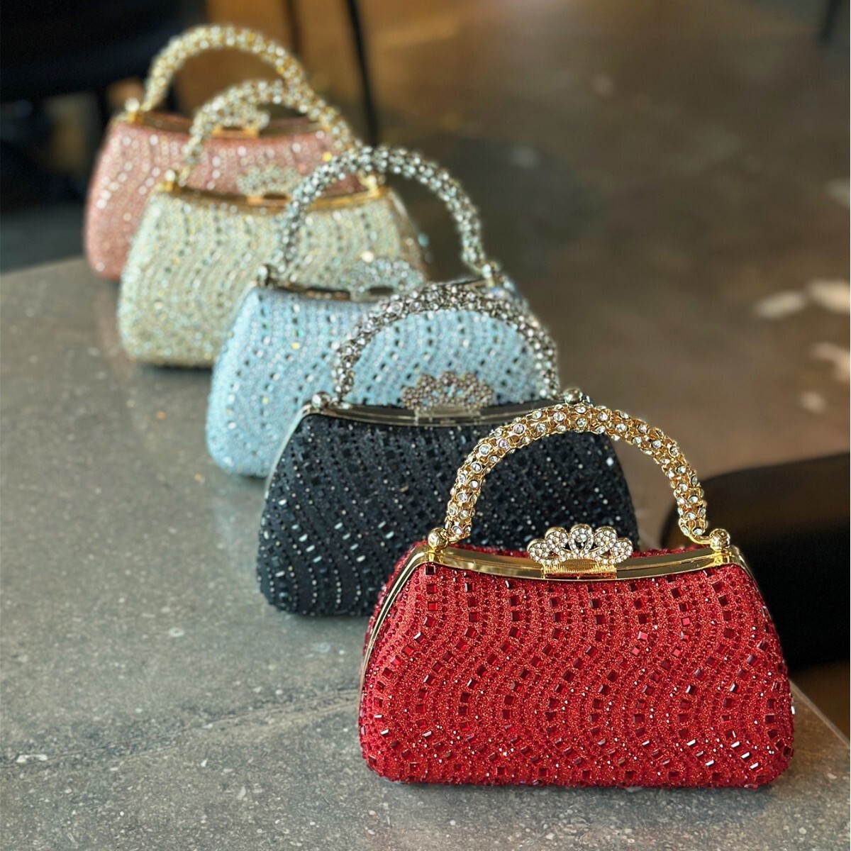 Hot-selling Shiny Luxurious Rhinestone Decorated Handbag for Women Fashionable Elegant Luxury Clutch Evening Bag
