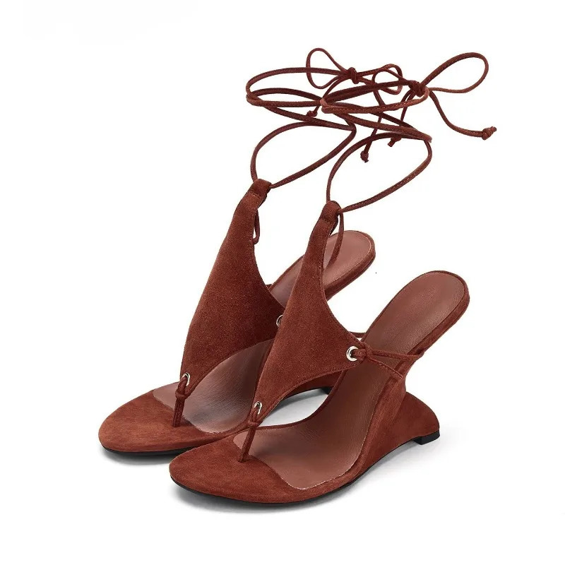 European and American Niche Fashion Trend Banquet Sandals 2026 Womens Spring Summer Cross Tie Toe Shoes 260421
