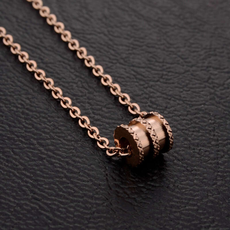Elegant Unique Titanium Steel Necklace Women With Forest-Style Personality, Popular Among Instagram Influencers Trendy Individuals, Featuring Minimali