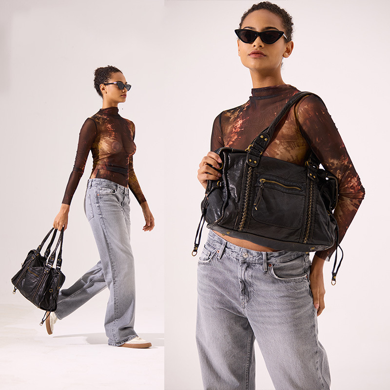 woven handbag in vintage punk style fashionable and trendy largecapacity tote bag y260209