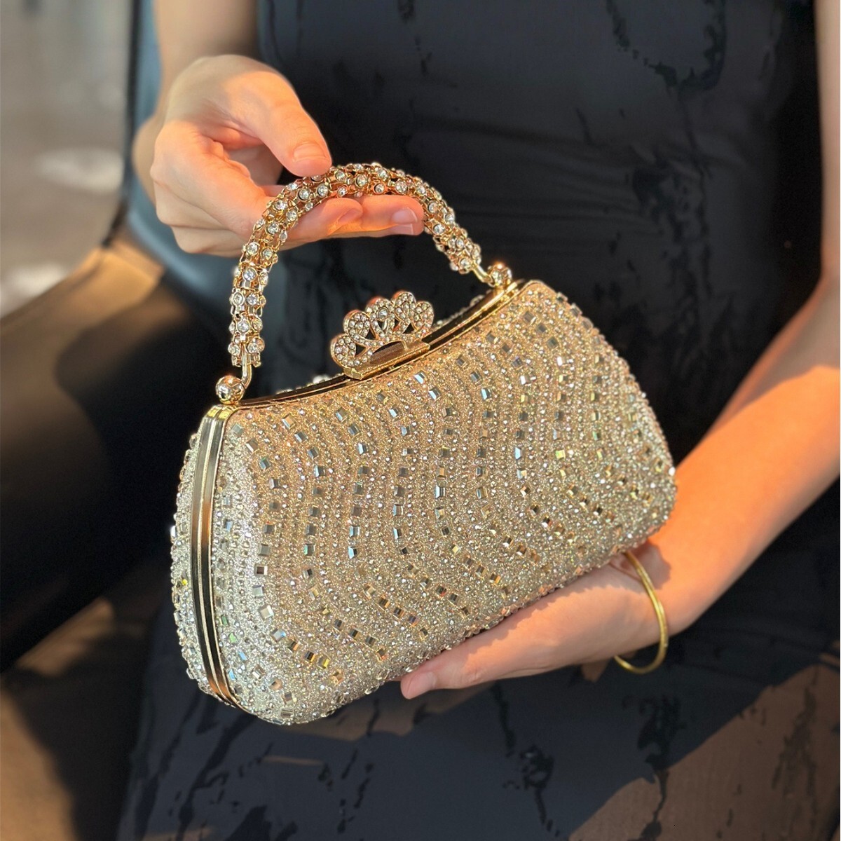 Hot-selling Shiny Luxurious Rhinestone Decorated Handbag for Women Fashionable Elegant Luxury Clutch Evening Bag
