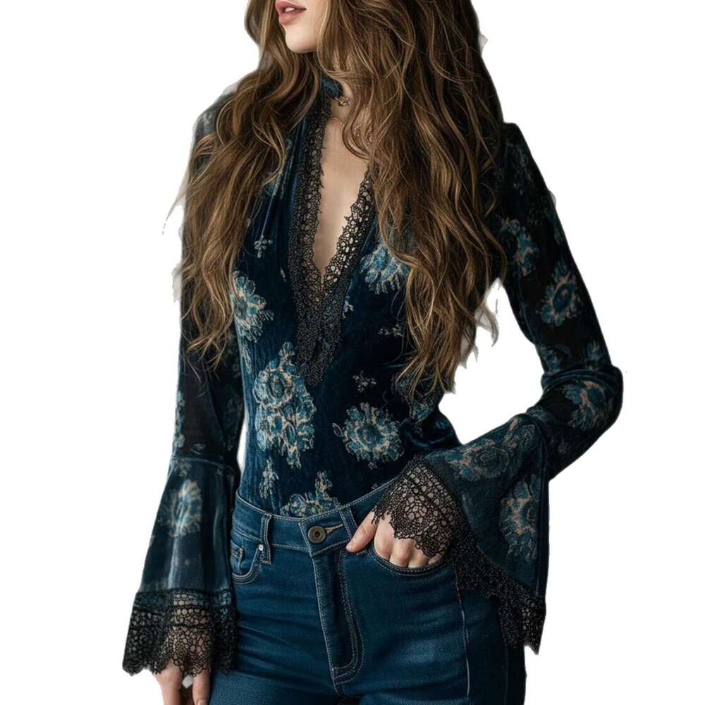 Elegant Velvet Pullover Top Women Lace Splicing V Neck Long Sleeve Bell Cuffs Fashion Casual Blouse MAKOUFEI
