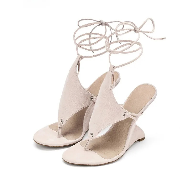 European and American Niche Fashion Trend Banquet Sandals 2026 Womens Spring Summer Cross Tie Toe Shoes 260421