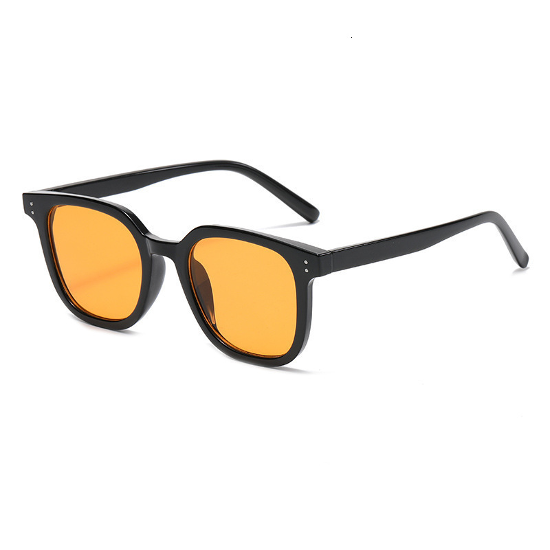 New Fashionable and Unique Internet Celebrity Trend Sunglasses for Women, Blush-Colored, UV and Blue Light Protection, Wholesale