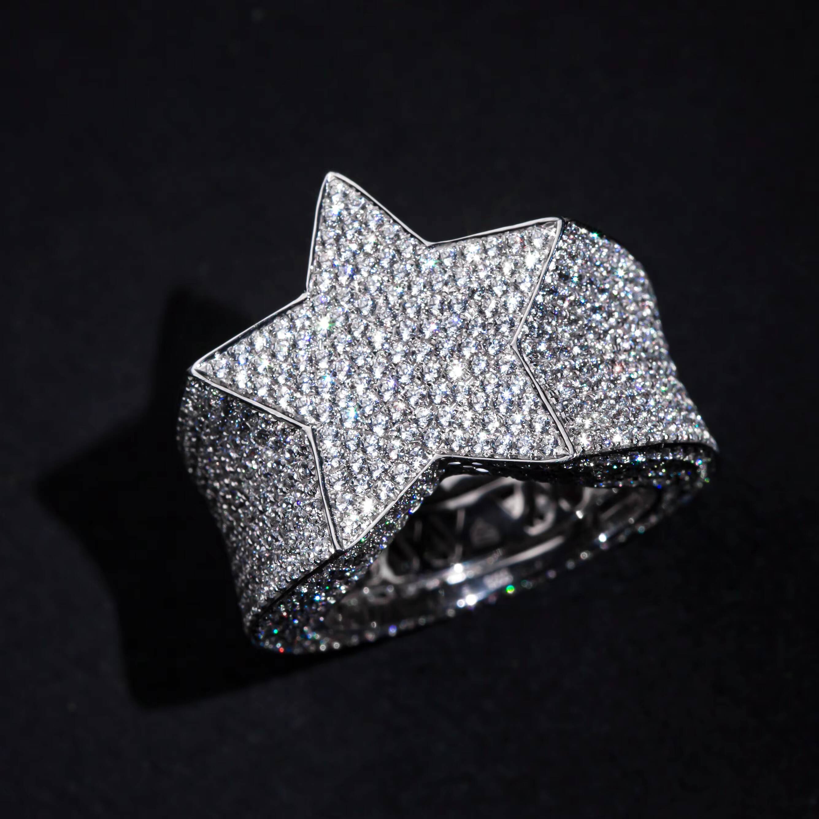 Hip Hop Rock Style Iced Out 5 Point Star Ring S925 Plated 18K White Gold With DEF VVS Moissanite Mens Ring Pop Star Fashion