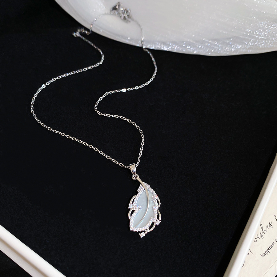 Feather long necklace, clavicle chain jewelry, light luxury and elegant, birthday gift - view 5