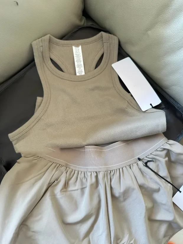 Designed Women Short Pants Skirts Sports Yoga Tennis Skirts Outdoor Active Clothes Woman Fitness Designer Sportswear