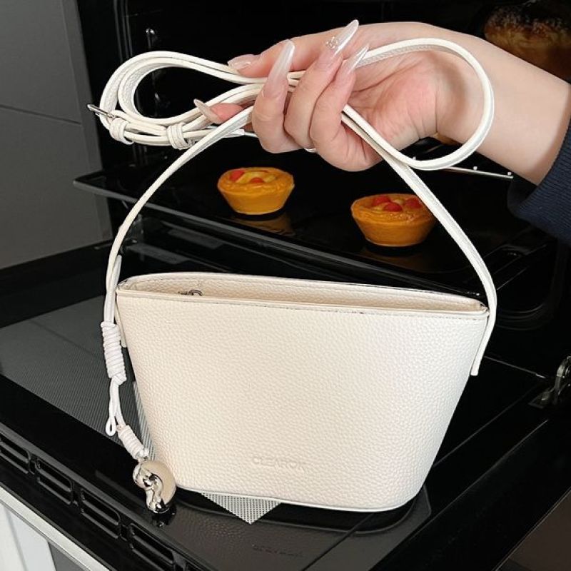 Mini Shoulder Bucket Bags For Women Pure Color PU Leather Cross Body Bag With Pendant Summer Latest Handbags 250527