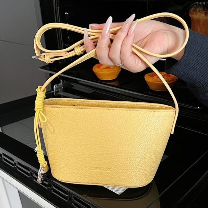 Mini Shoulder Bucket Bags For Women Pure Color PU Leather Cross Body Bag With Pendant Summer Latest Handbags 250527