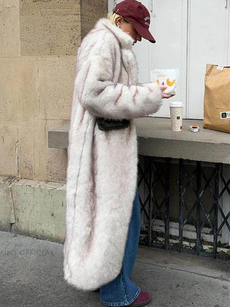 Faux Fur Coat Women 2025 Winter Warm Fluffy Jacket Long Sleeve High Street Chic Female Overcoat Fashion Gradient Outwear 250919