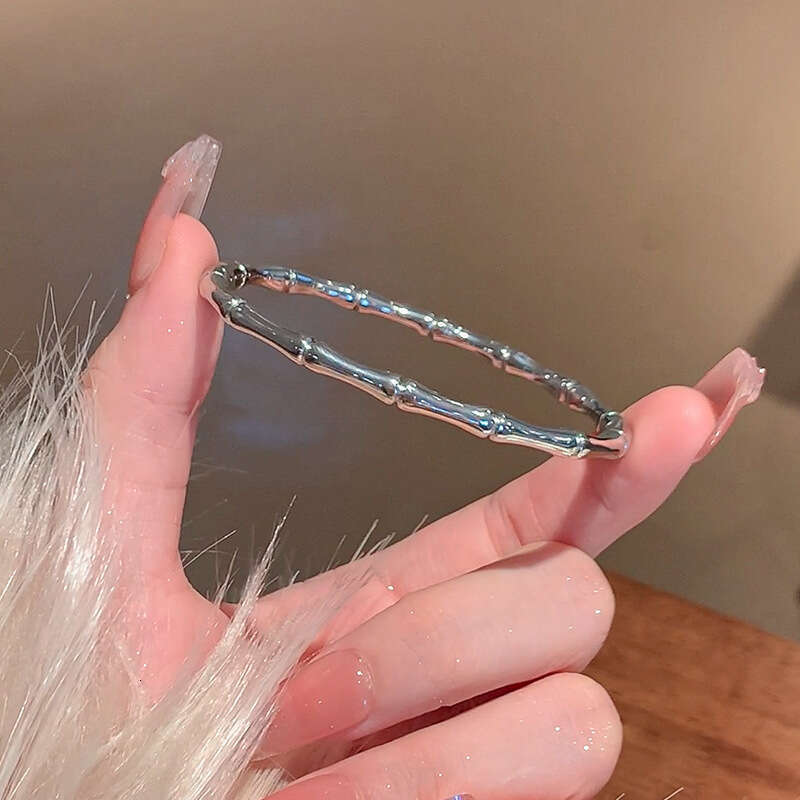 Bracelet Waterproof Light Luxury High End Slightly Inlaid With Diamonds Women Fashionable Simple Sturdy And Colorfast Bracelet Couple Versatile Jewelr - view 3