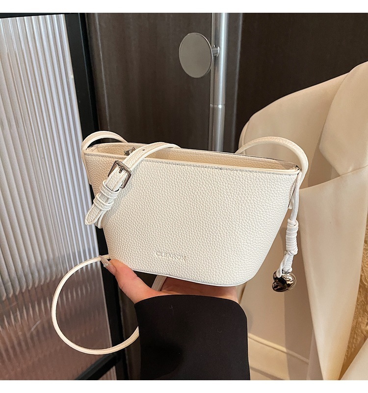 Mini Shoulder Bucket Bags For Women Pure Color PU Leather Cross Body Bag With Pendant Summer Latest Handbags 250527