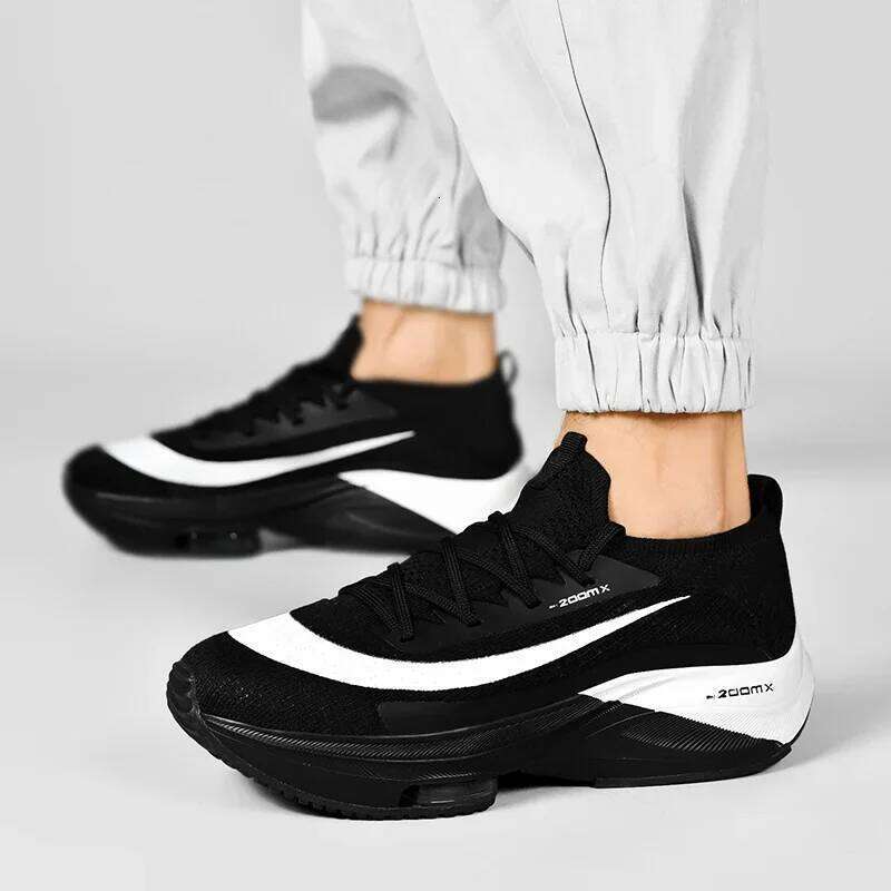 Men Running Outdoor Jogging Cushioning Sneakers Trainer Breathable Race Luxury shoes Couple Non-Slip Mesh Off-road Shoes 26W0423