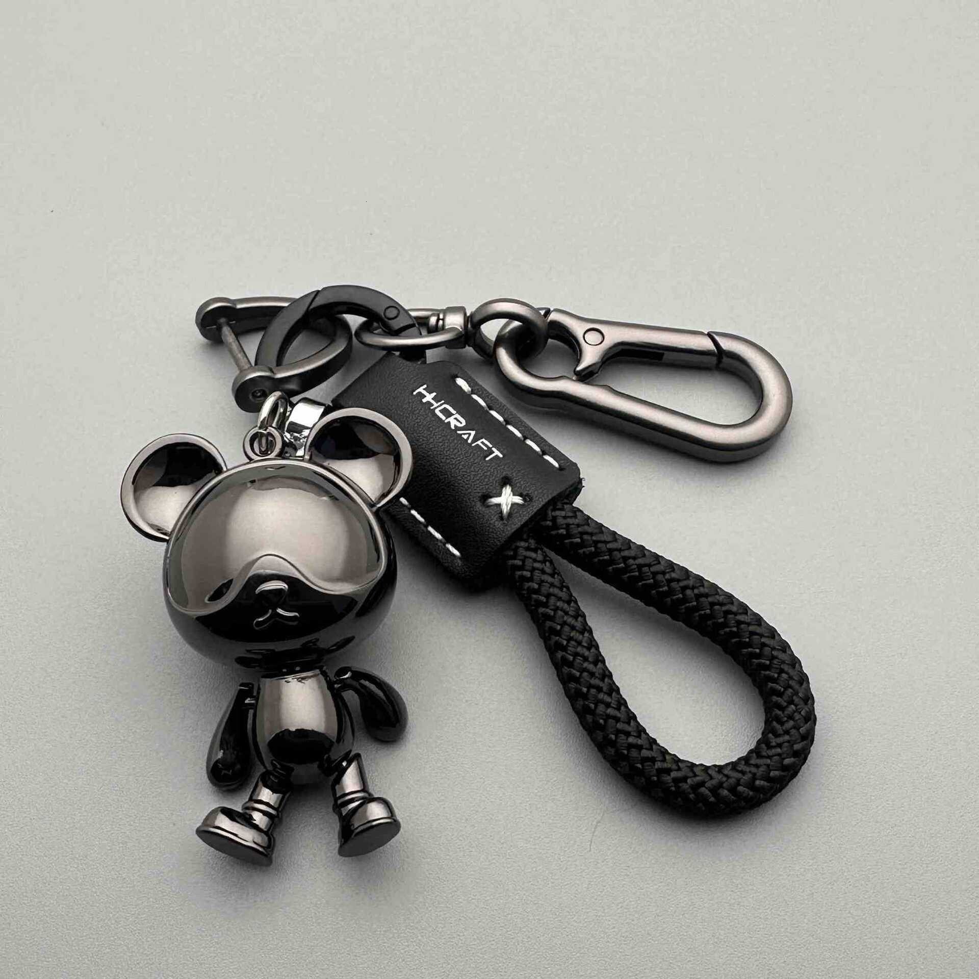 Cartoon cute bear metal keychain for men and women, car key ring pendant, leather strap, backpack decoration, trendy
