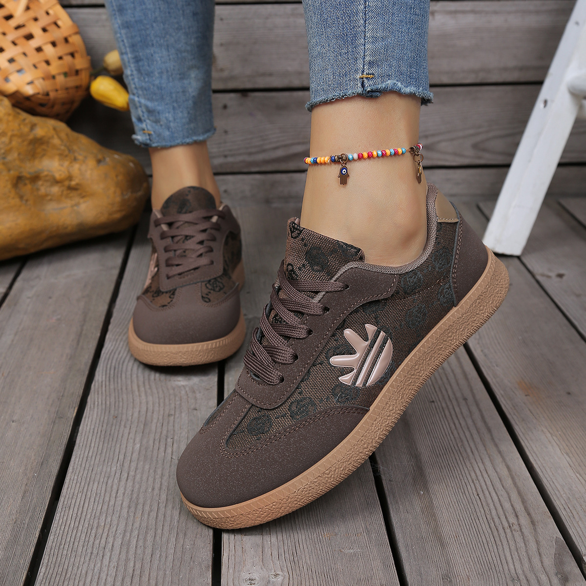 Vintage Monogram Jacquard Suede Skate Shoes, All-match Low Top Street Fashion Flats