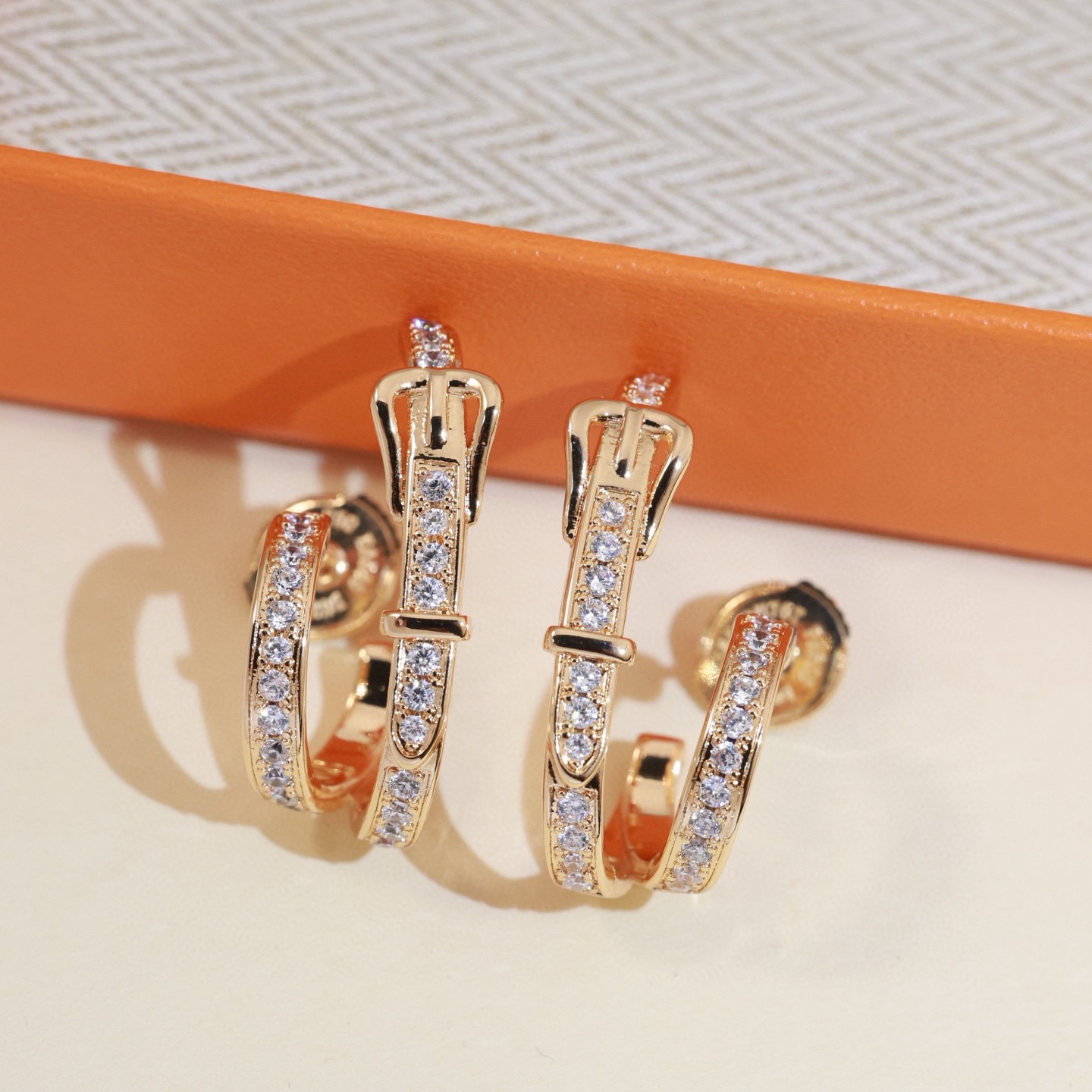 New Fashion Trend Hot Selling Jewelry S925 Sterling Silver Champagne Gold buckle Earrings Elegant Lady Women's Ear Studs