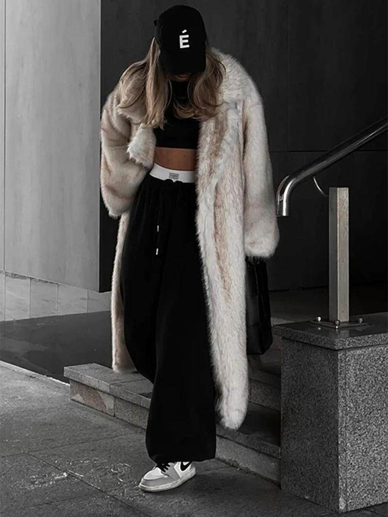 Faux Fur Coat Women 2025 Winter Warm Fluffy Jacket Long Sleeve High Street Chic Female Overcoat Fashion Gradient Outwear 250919
