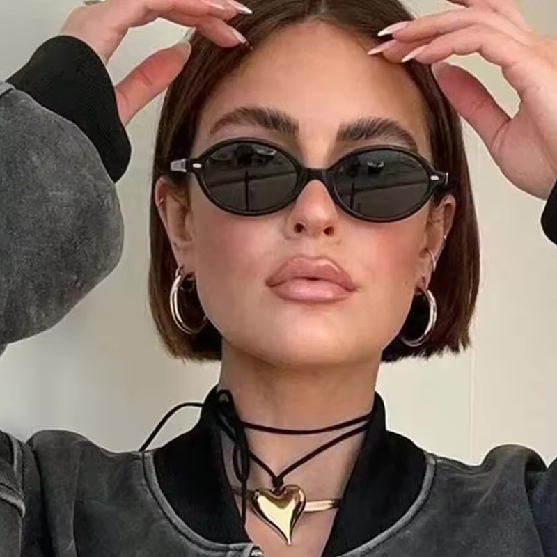 Retro Small Oval Sunglasses Women Men Rivets Shades Fashion Eyewear Luxury Sun Glasses UV400 Female Y2K Beach Futuristic Minimal Korean CB Fashion Acc