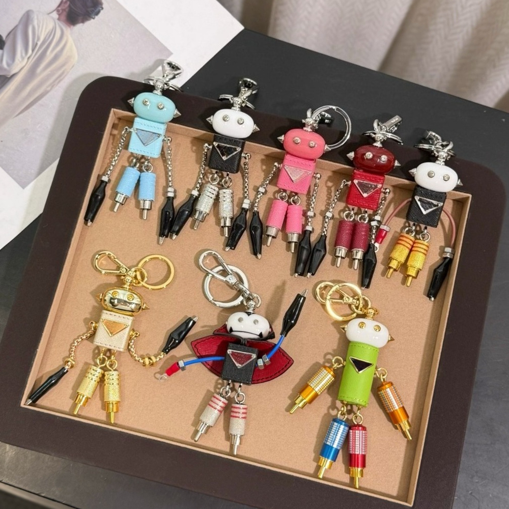 Designer Unisex Black Key Chain Accessories Keychains Letter Luxury Pattern Car Keychain Jewelry Gifts Lanyards for Key Bag