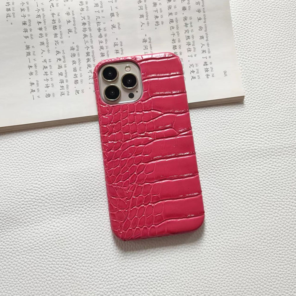 European and American Style Luxury Crocodile Pattern Apple 15/16/17 Phone 16 Internet Celebrity 17 Pro Half Cover XR Hard Case