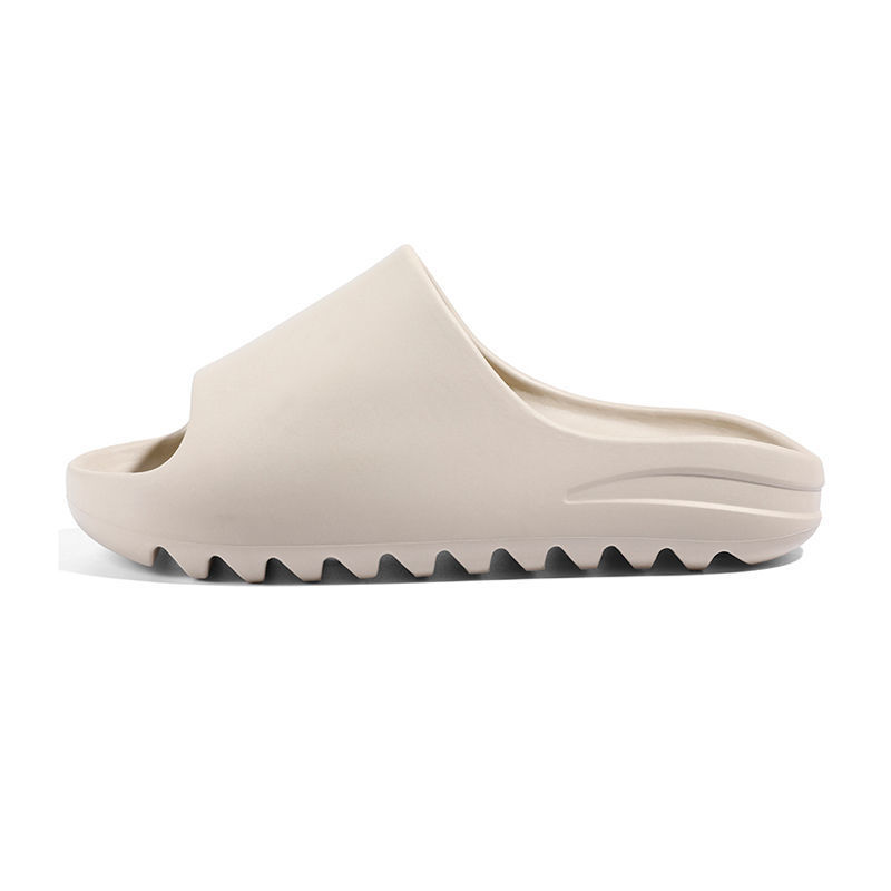 New Designer Flat Slippers for Men Thick-soled Anti-slip Wear-resistant Sandals for Women Home and Outdoor Beach Shoes